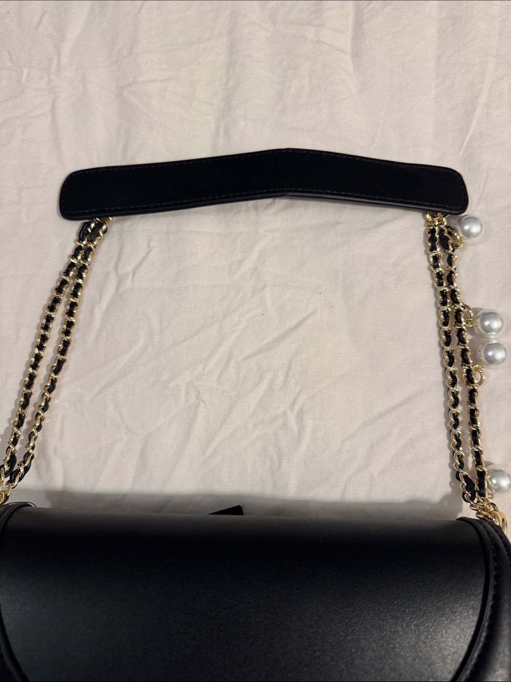 Karl Lagerfeld Black Leather Shoulder Bag with Gold Chain and Pearl Accents - Picture 4 of 10